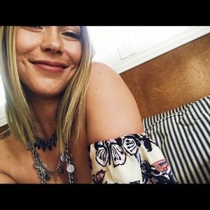 Meet your Posher, Allyson